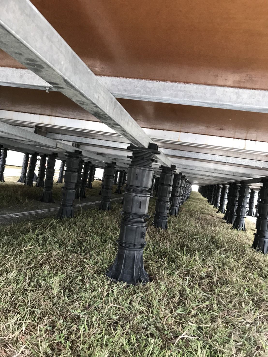 พื้นยางพลาสติกที่สามารถปรับได้