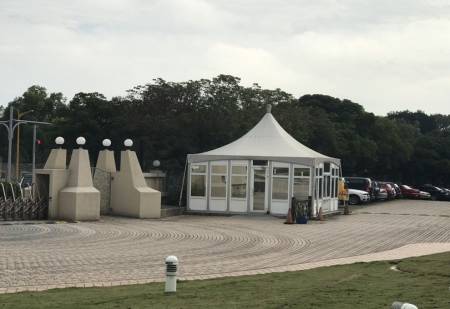 ガラスウィングテント