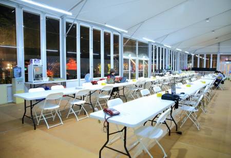 プラスチック高床式デッキ