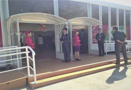 プラスチック高床式デッキ