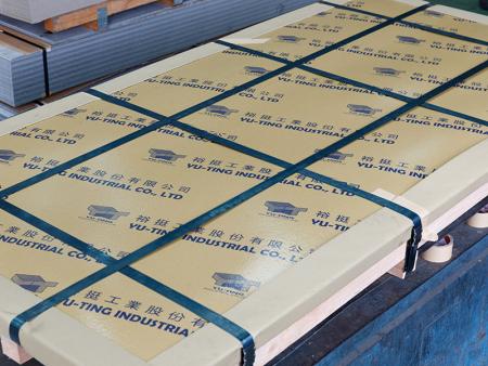 AISI 316L stainless steel sheet contains Min. 10% of nickel and 2% of molybdenum to increase pitting resistance.