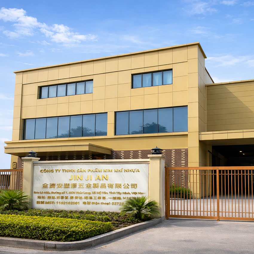 Jin Jumbo's Dongguan Metal Factory, a trusted partner for global brands like Disney and McDonald's.