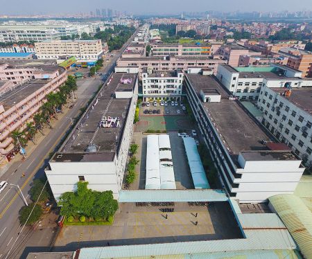 https://cdn.ready-market.com.tw/11854347//Templates/pic/aerial-view-of-urban-complex-with-courtyard-and-buildings-20260120-150251.jpg?v=180508a7