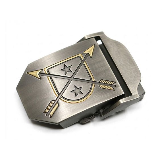 Custom engraved metal belt buckle with arrow emblem