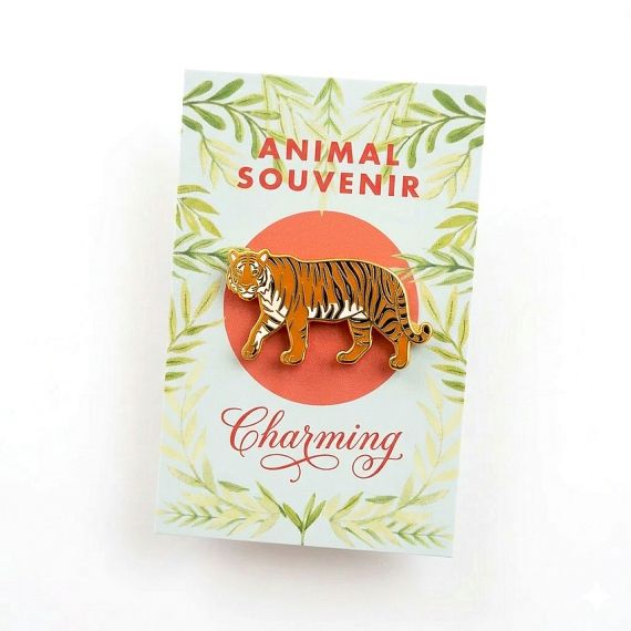 Animal souvenir enamel pin with custom backing card