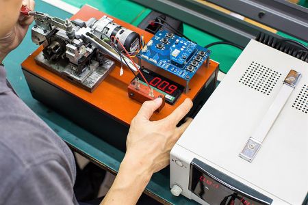 Strapping Tool Durability Test.