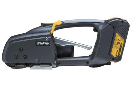 Single brushless motor provides extremely long service life.