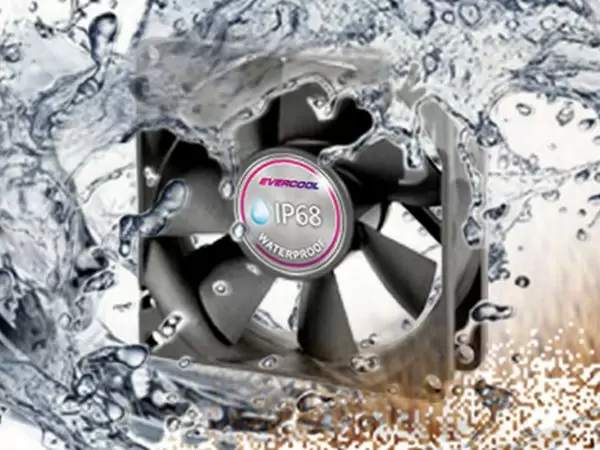 EVERCOOL IP68 방수 및 방진 DC 팬은 열악한 환경 조건에서도 정상적으로 작동할 수 있습니다.