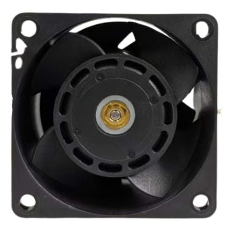 60mm x 60mm x 56mm高效能直流風扇,後轉子扇葉。