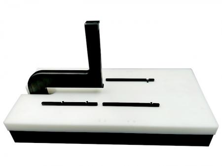 ウエハ転送 - 材料は一般的なPOMまたは静電導電性POMに分かれています。プッシュロッドは、よりスムーズな移動のためにリニアスライドレールを備えています。