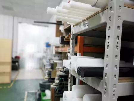 Shen-Yueh는 고객의 긴급 가공 요구를 충족하기 위해 종합적인 창고를 보유하고 있습니다.