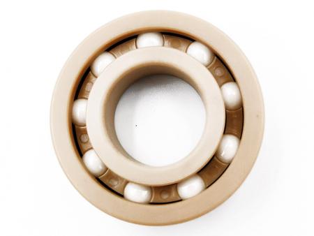 プラスチック/セラミックベアリング - PEEKベアリング。