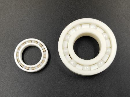 陶瓷（氧化鋯）軸承，保持器及滾珠皆可替換不同材質。