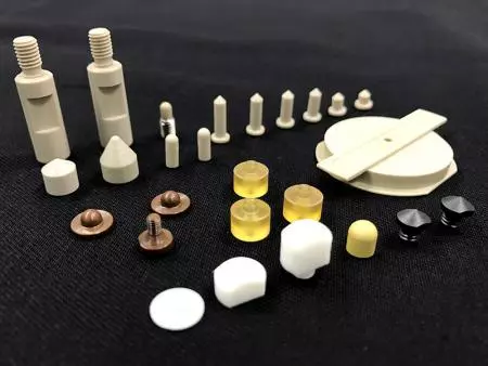 コンベアシステムの要素 - 一般的なオーブンの部品、トップピン、伝送機構の真空パッド。