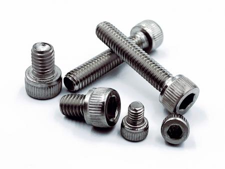 モリブデン加工 - Shen-Yuehの高品質な加工モリブデンネジは、半導体加工装置で一般的に使用される歯ピッチが正確です。