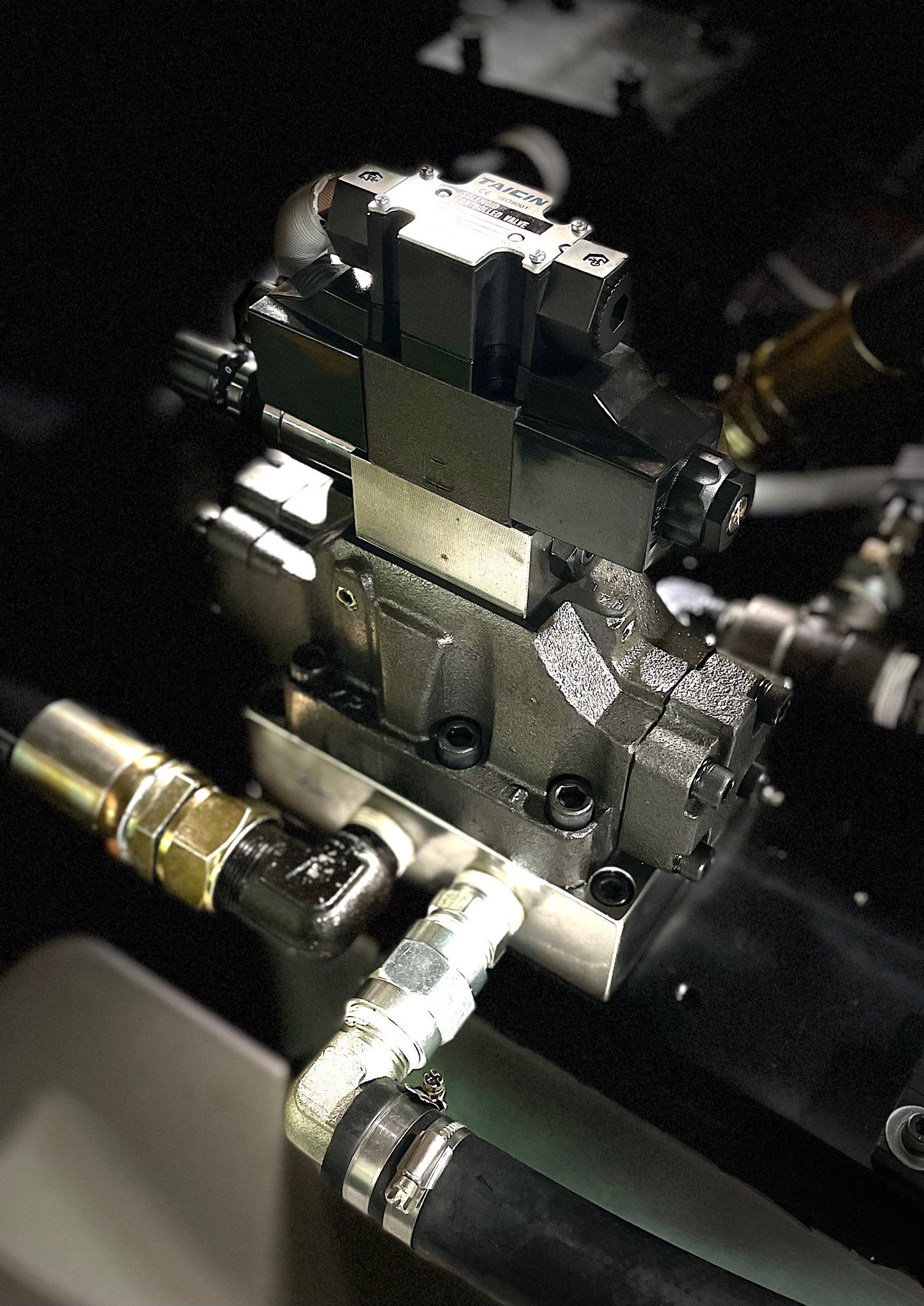 Modifying Machines Oil hydraulic energy saving system | Over 21 Years World-Class Oil ...