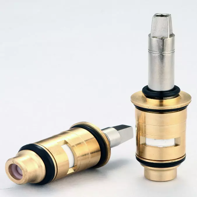 Kartrid Keramik Komersial Dua Pegangan Cangkang Kuningan 1/2 Inci