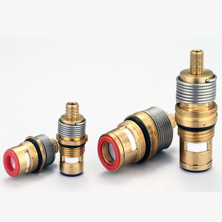 Keran Dua Pegangan yang Menutup Sendiri Cartridge Keramik Kuningan (SCBSFC)