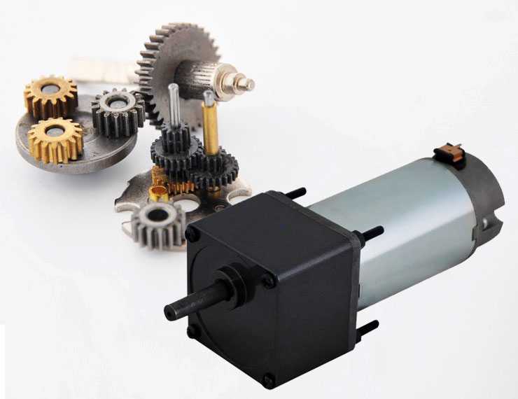 Caja de cambios de doble eje de 60 mm y tipo de actuador lineal en la fabricación de reductores de motor de 12V.