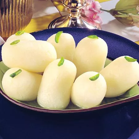 Cham Cham - Pleanáil chomhlachta agus trealamh táirgthe Cham Cham