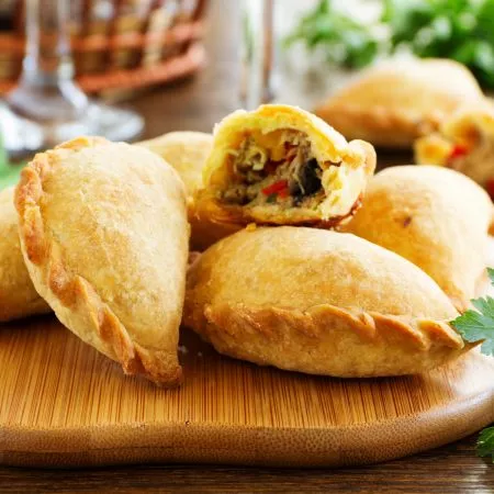 Proposta di pianificazione e attrezzature per la produzione di Curry Puff