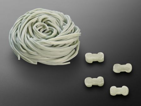 Dumbbell-shaped noodle