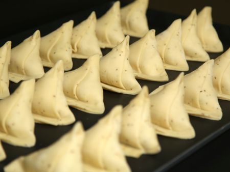 Automated production of punjabi samosas