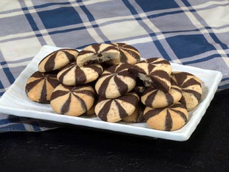 Mag-produce ng Plain Striped Cookies