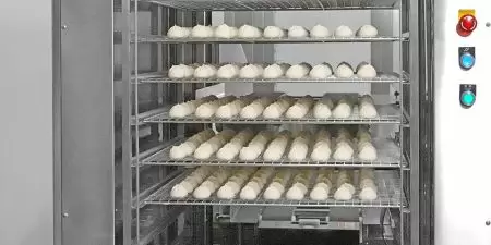 Coloca automáticamente los estantes en un carrito