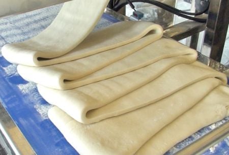 Línea de producción industrial de pasteles daneses para una empresa india