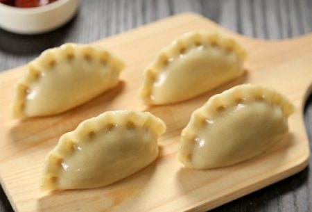 Equipo de dumplings diseñado para mejorar el aspecto hecho a mano de los alimentos
