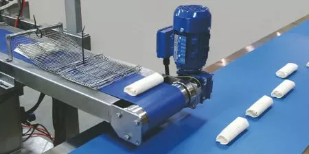 Æggeruller kan derefter pakkes manuelt.