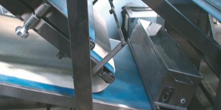 The sheeting and pressing rollers are used to flatten the dough sheets evenly, which also enhances the texture of pita breads.