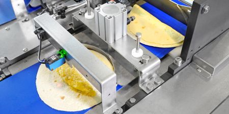 Датчики обеспечивают идеальное складывание каждой тортильи