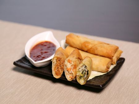 Can produce Spring Rolls with various filling ingredients, including vegetables, meats, or a mixture of both