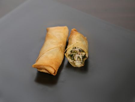 Lumpia Vegan yang terbuat dari tauge