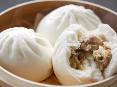 Steamed meat buns