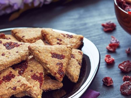 Cookies with dried fruit