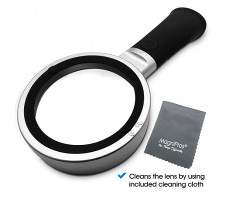 便攜式10倍放大鏡配有專用擦鏡布,隨時保持鏡片清潔,放大效果更清晰