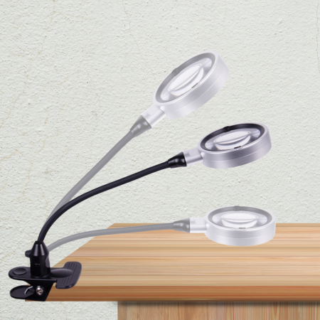 Loupe à lumière LED flexible à col de cygne.