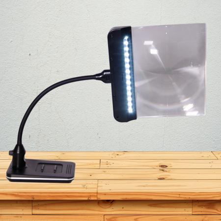 桌面閱讀放大鏡-靈活調整,長時間使用不累