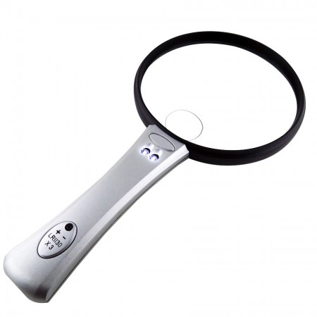 擁有2個白光LED燈