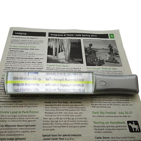 عدسة مكبرة 4X مع ضوء