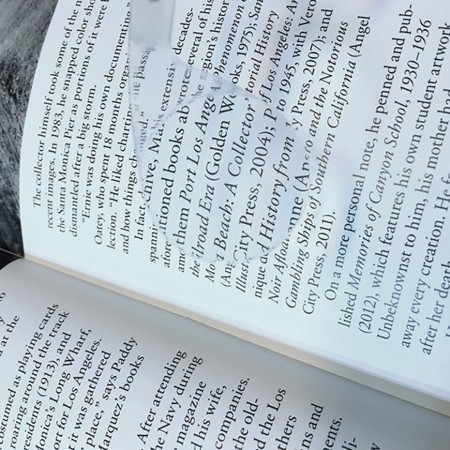 Small magnifying glass for Reading