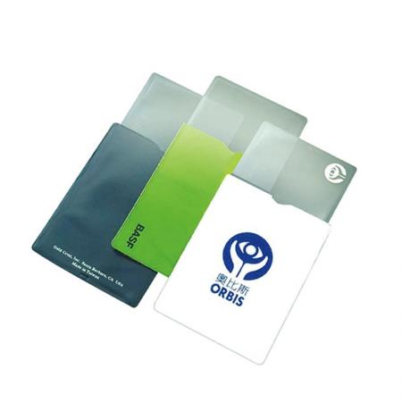 Pocket sheet magnifier with case