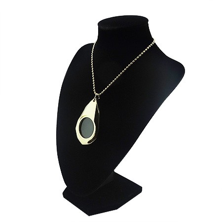3X Teardrop shaped pendant necklace magnifier