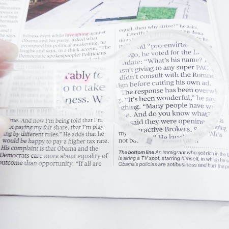 Toy magnifier for reading