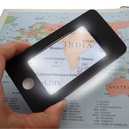 лупа для чтения с подсветкой