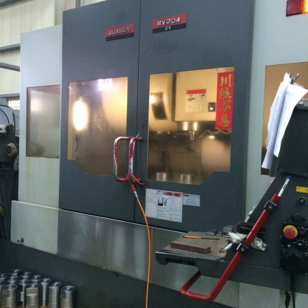 Najnowsza technologia frezowania i zaawansowane maszyny CNC, które zastosował zespół inżynierów Ju Feng, są gotowe sprostać wymaganiom klientów dotyczącym frezowania OEM.