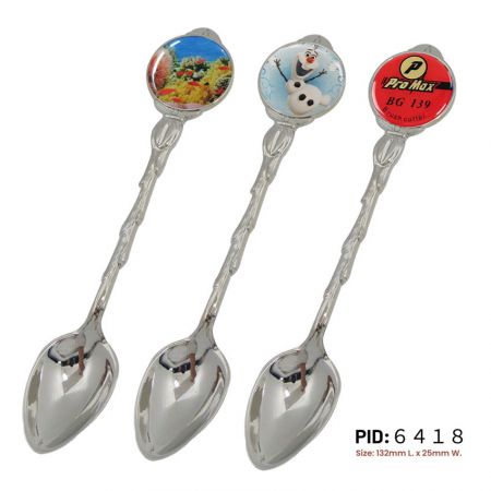 zinc alloy teaspoon with an open design